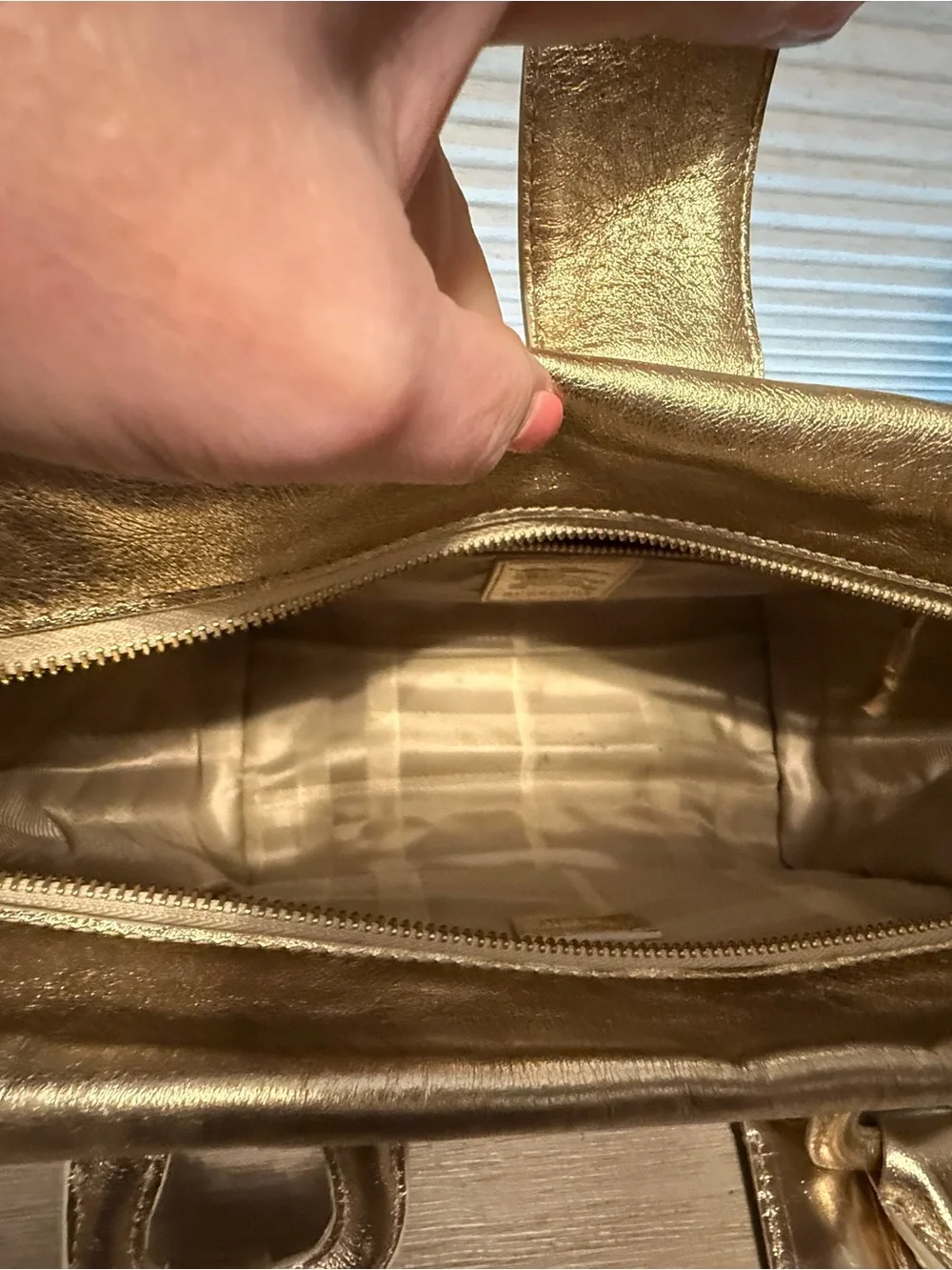 Authentic Burberry Manor Bag w Dustbag